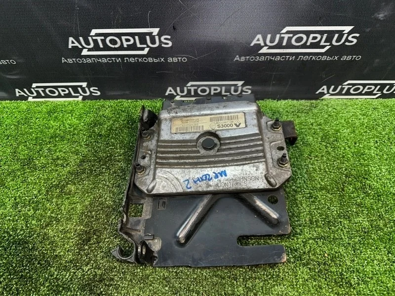 Блок управления двигателем Renault Megane 2005 8200387138 СЕДАН K4MW761