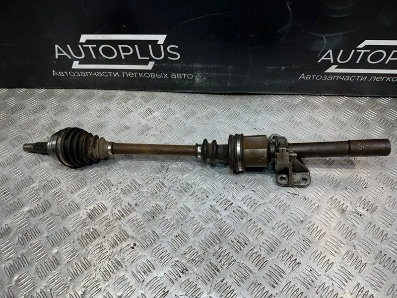 Правый привод Renault Megane 2005 8200486092 СЕДАН K4MW761