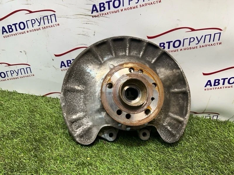 Кулак поворотный MB GL550 2014 X166