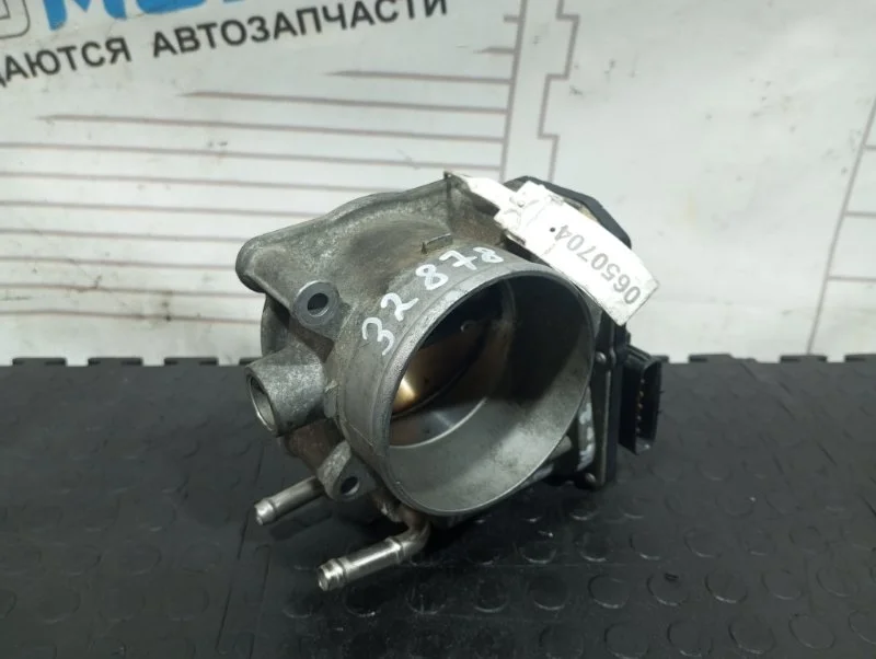 Дроссельная заслонка Toyota Highlander GSV40 2GRFE