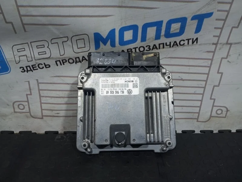 Блок управления двигателем Volkswagen Tiguan NF