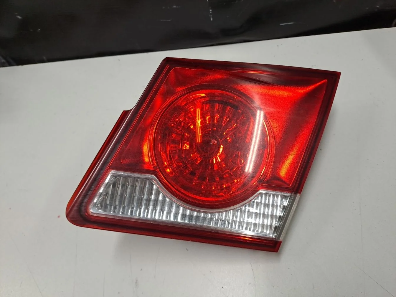 Фонарь в крышку правый для Chevrolet Cruze 2009-2016