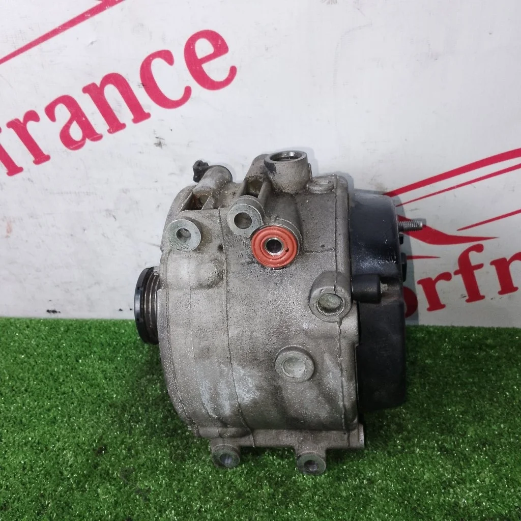 Генератор Mercedes-Benz C-Class A0001501750 W203 2.2 CDI OM 611
