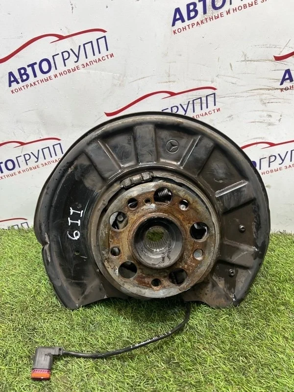 Кулак поворотный MB CLS550 2012 C218 W218