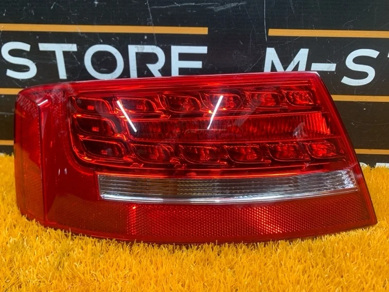 Фонарь задний Audi A5 2011 8T