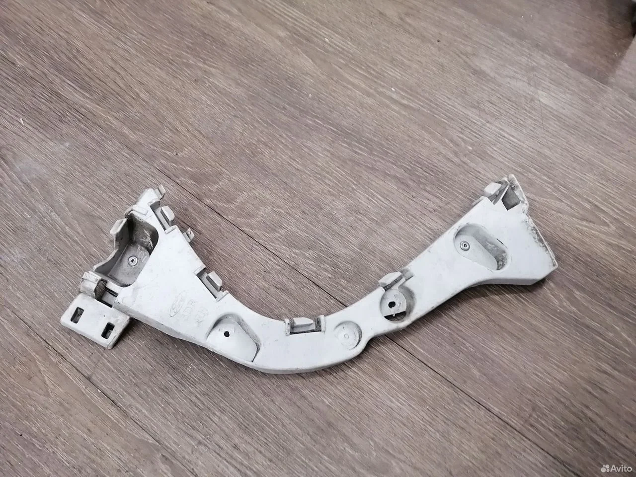 Кронштейн заднего бампера ford focus 3 х\б rh