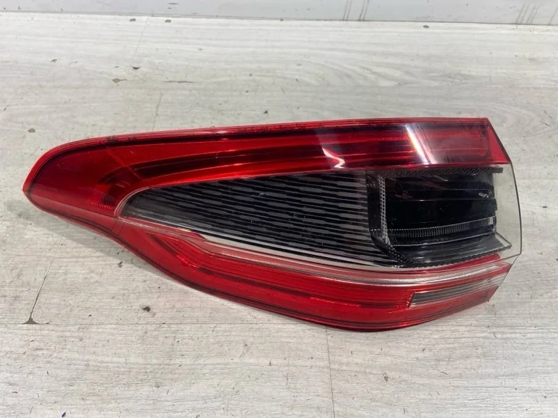 Фонарь задний наружный левый Ford S-Max (06-15)