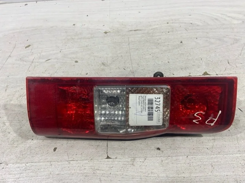 Фонарь задний правый Ford Transit (06-14) 2.4L