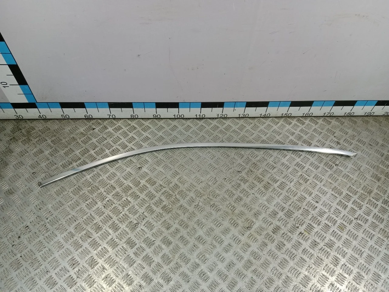 [Б/У] Молдинг передней правой двери Mercedes W222 [Код: 00536381 ]