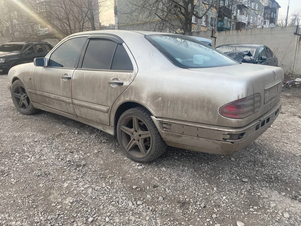 Продажа Mercedes-Benz E class 2.3 (150Hp) (111.970) RWD AT по запчастям