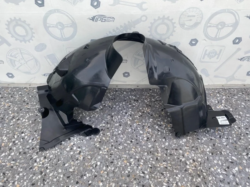 Подкрылок передний левый Mercedes B W246