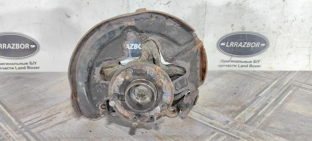 Кулак передний левый Land Rover Freelander 2.2