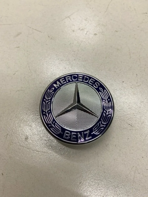 Эмблема на капот Mercedes-Benz E-class W213