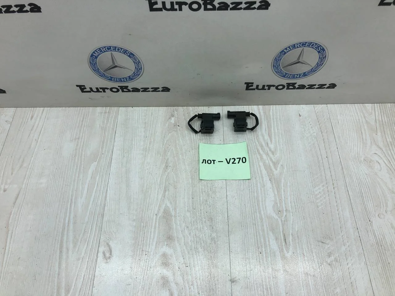 Форсунка омывателя лобового стекла Mercedes R230