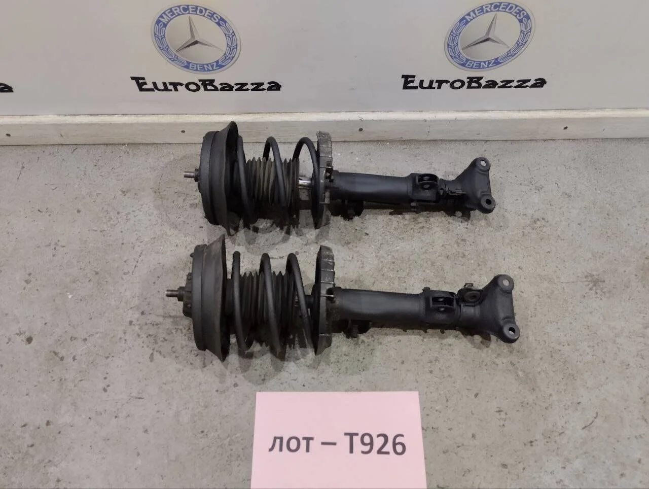 Амортизатор передний Mercedes W203