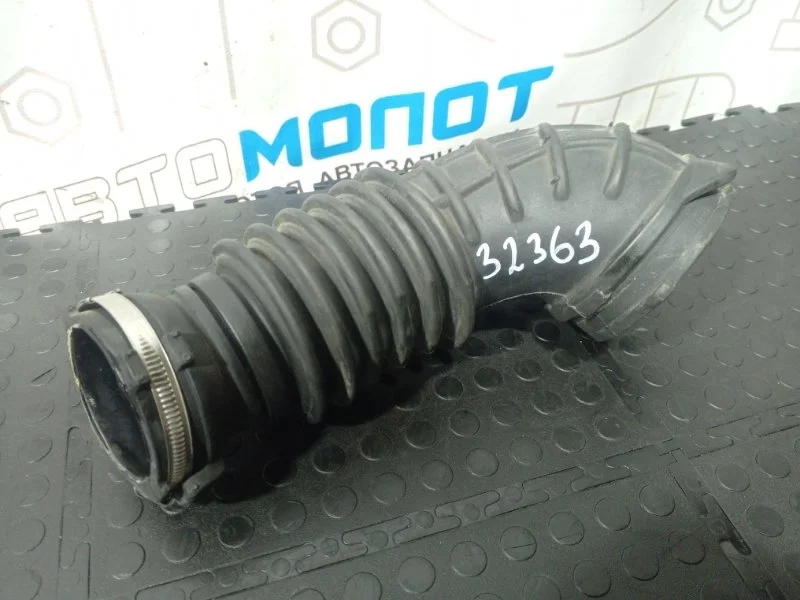Патрубок воздушного фильтра Audi Q5 8R CDN