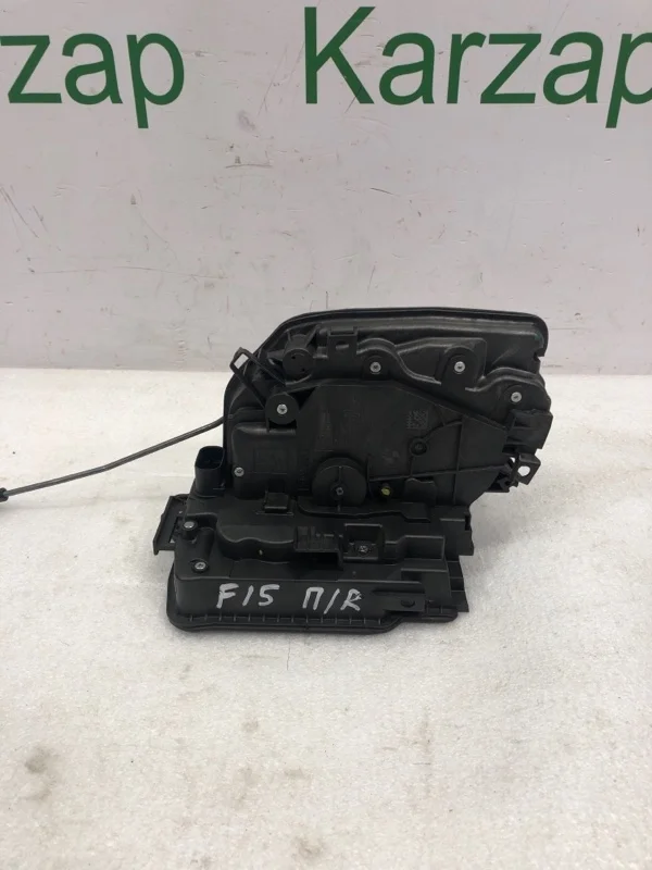 Замок двери BMW X5 2013-2018 F15