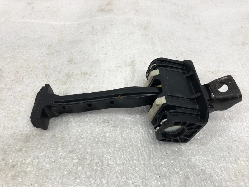 Ограничитель двери BMW X5 2014-2018 F15