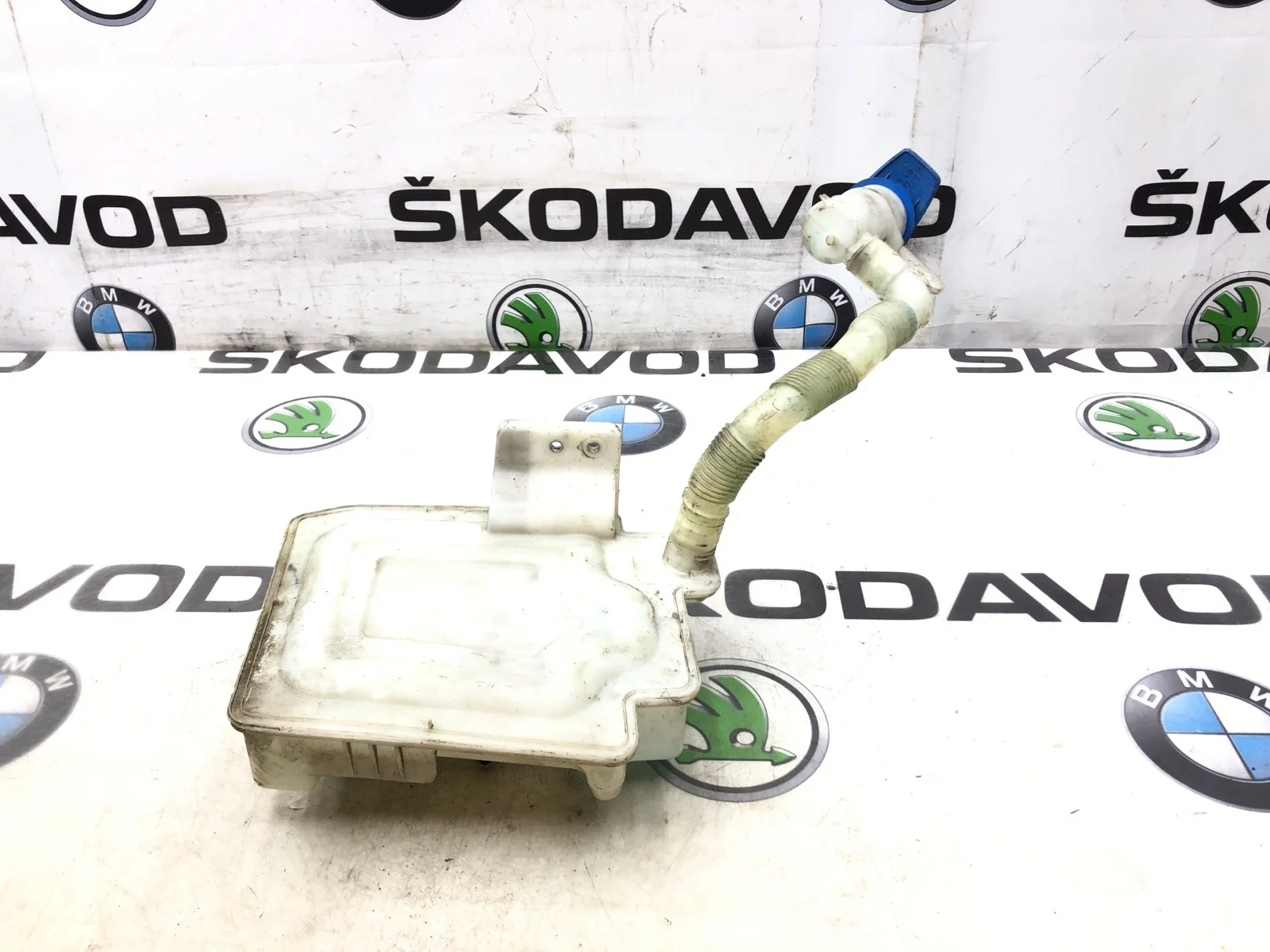 Бачок омывателя Skoda Octavia 2011 1K0955453Q A5 (1Z) 1.6 BSE