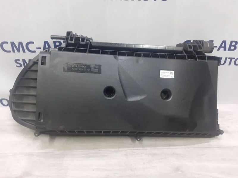 Корпус воздушного фильтра Mercedes-Benz Cls-Class A2760901601 W218
