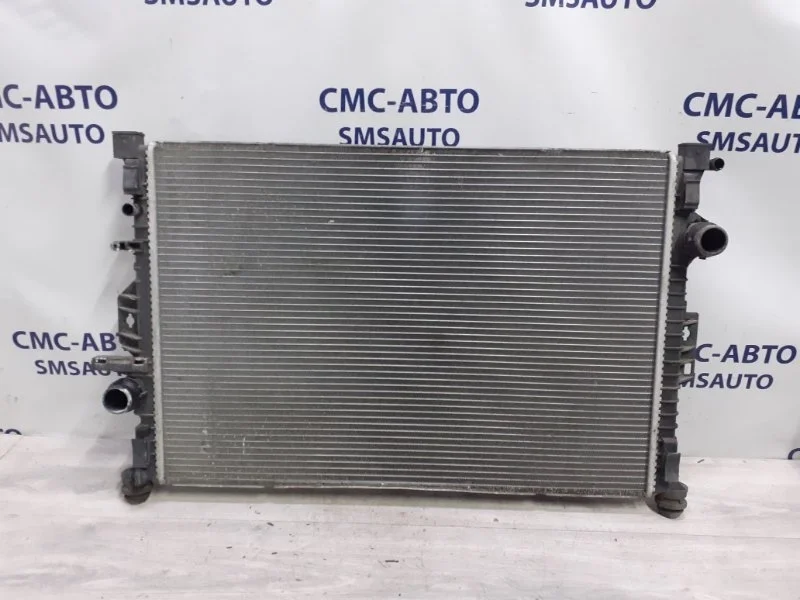 Радиатор охлаждения ДВС Volvo S80 31368082 С80 3.2