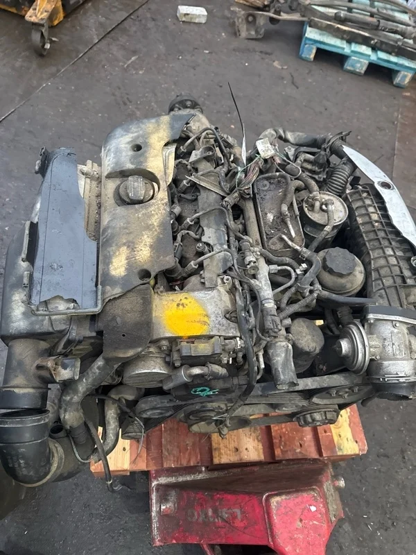 Двигатель Mercedes C-Class W203 2.2CDI 611962