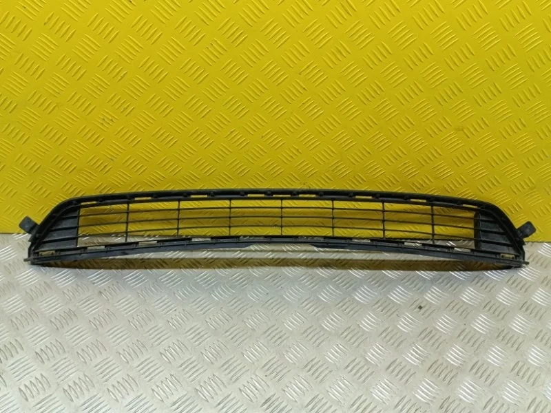 Решетка в бампер Toyota Rav 4 (CA40) (2012-2019) 2013