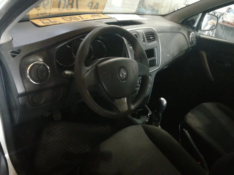 Продажа Renault Logan 1.6 (82Hp) (K7M 812) FWD MT по запчастям