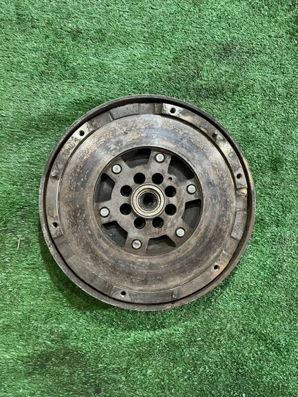 Маховик МКПП Audi A6 C5 AKN 2002