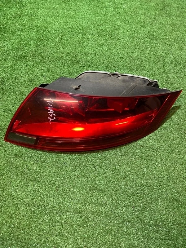 Фонарь в крыло Audi TT 2006 8J