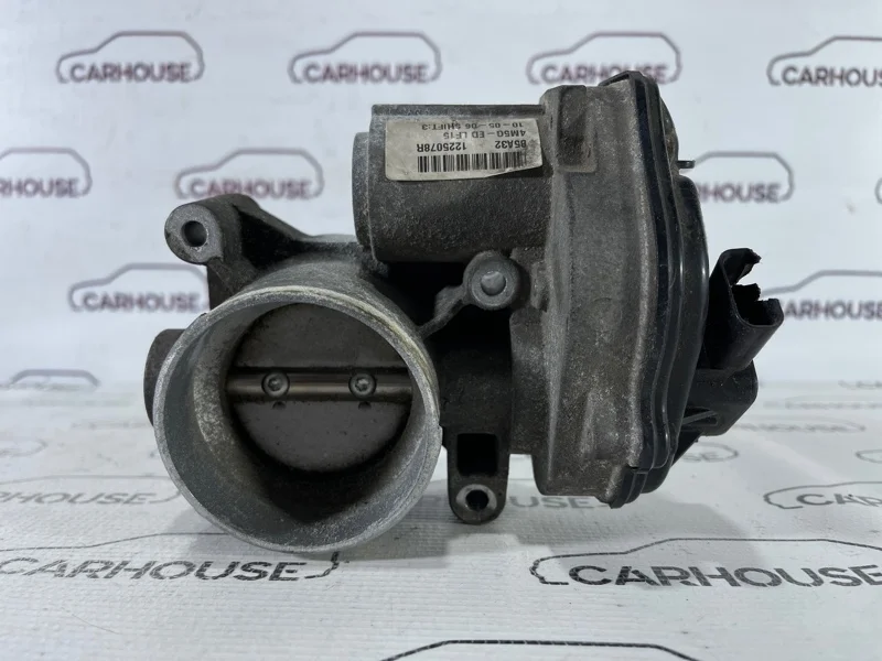 Дроссельная заслонка Ford Focus 2 1.8 QQDB 2010