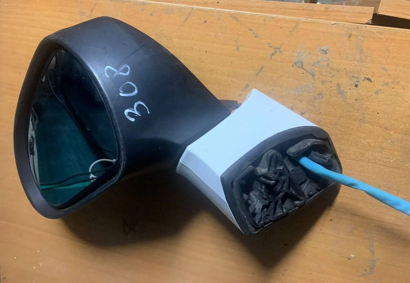 Зеркало боковое левое Peugeot 308 2008-2015г