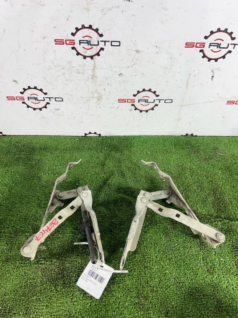 Петля капота Subaru Legacy 2005 B4