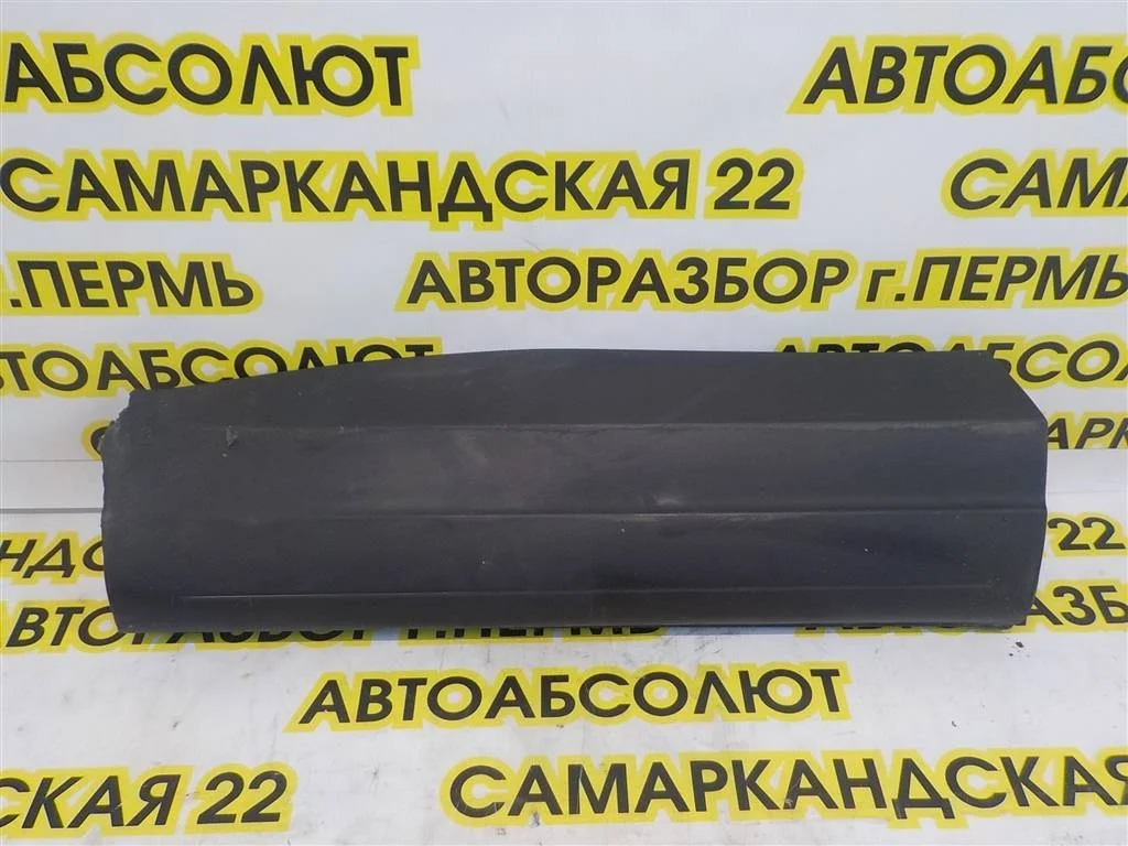 Накладка двери задней правой Volkswagen Tiguan I 2007-2016