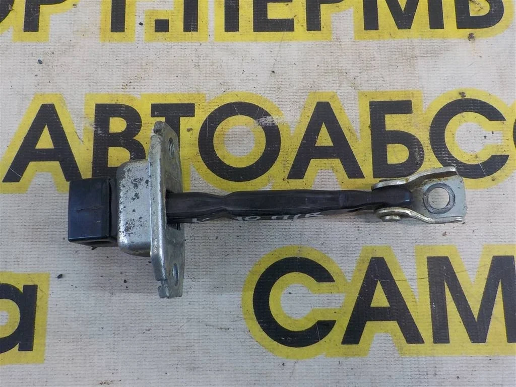 Ограничитель двери Mitsubishi Lancer 10 (CY) 2007-2017