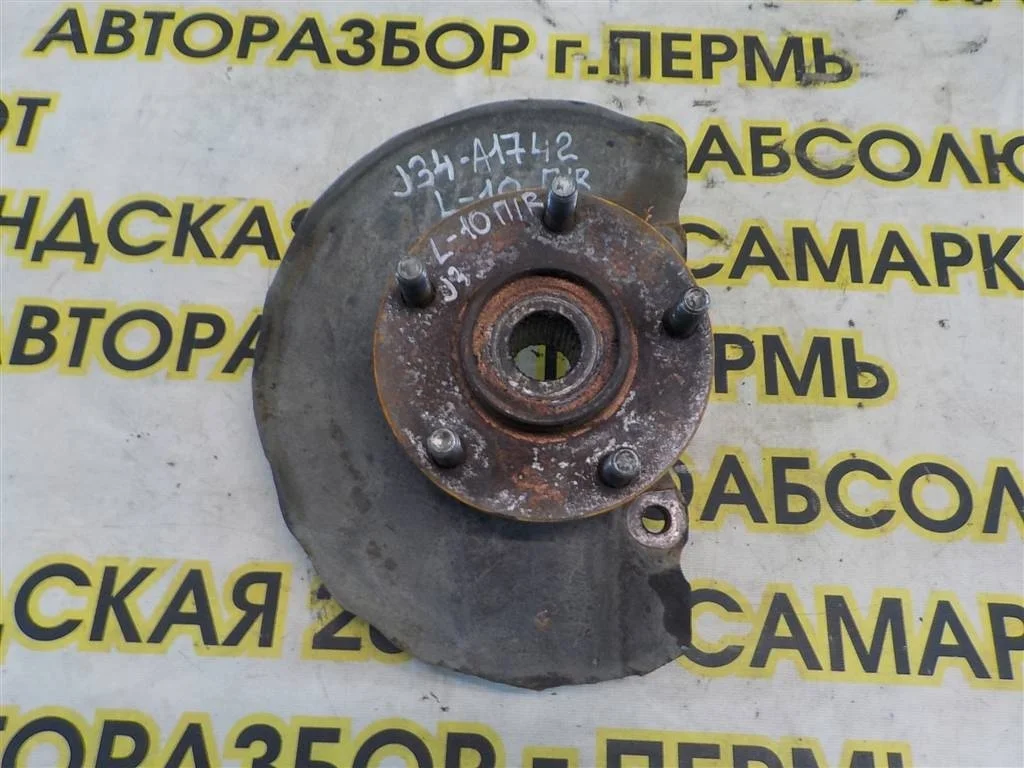 Кулак поворотный передний правый Mitsubishi Lancer 10 (CY) 2007-2017