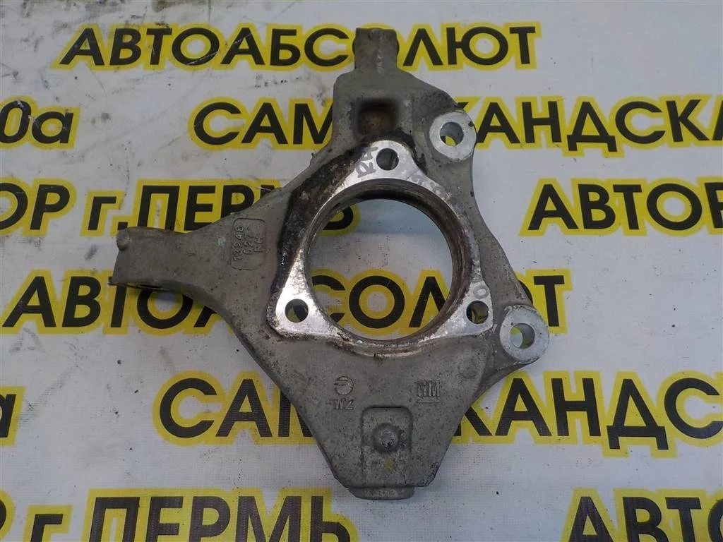 Кулак поворотный передний правый Chevrolet Orlando 2011–2018