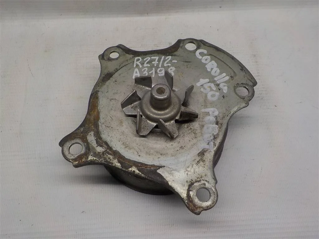 Насос водяной (помпа) Toyota Corolla (E150) 2006-2013