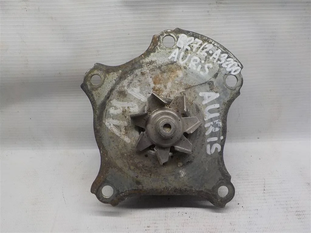 Насос водяной (помпа) Toyota Auris (E150) 2006-2012
