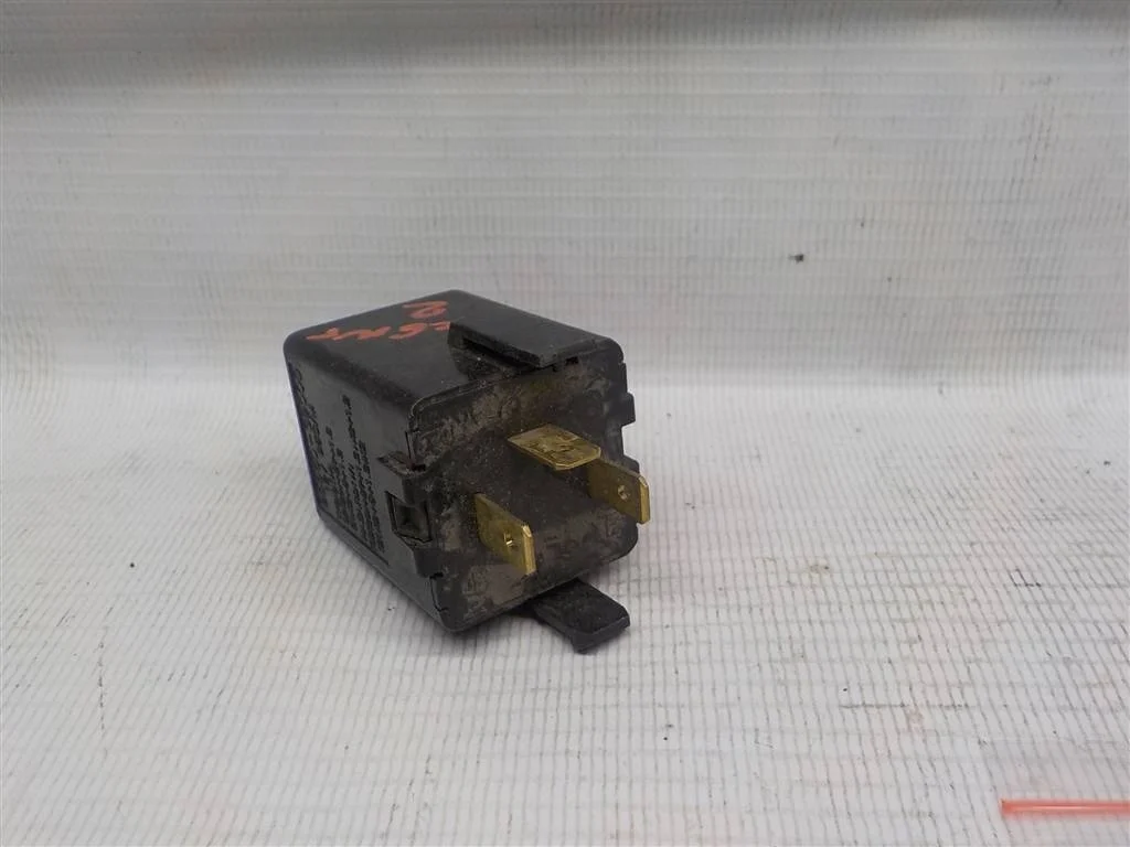 Реле поворотов Hyundai Accent II (1999—2012)