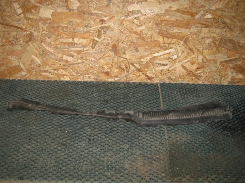 Воздуховод радиатора верхний Volkswagen Passat B6