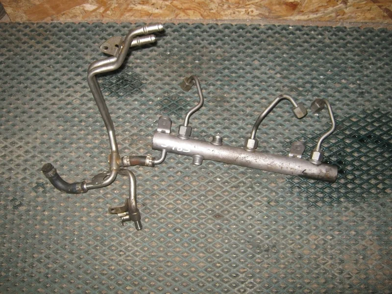 Рейка топливная (рампа) Jeep Grand Cherokee WH WK