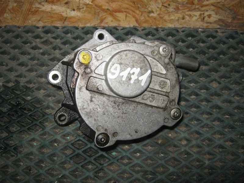 Вакуумный насос Jeep Grand Cherokee WH WK