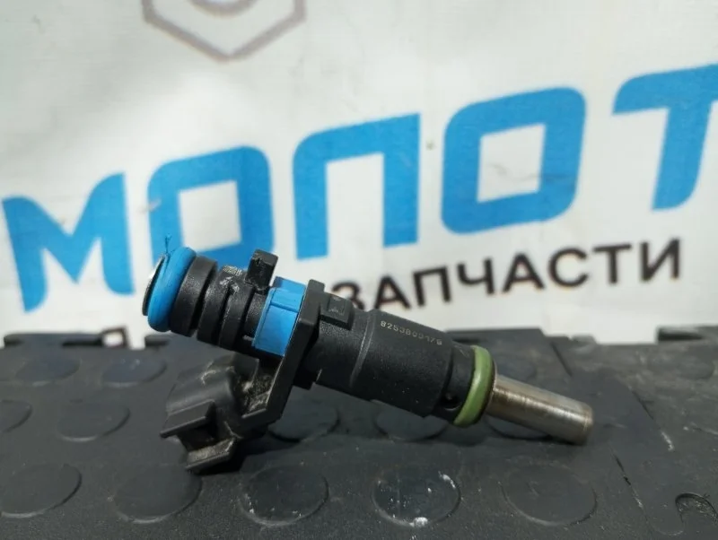 Форсунка топливная Chevrolet Cruze J300 F16D4 2008
