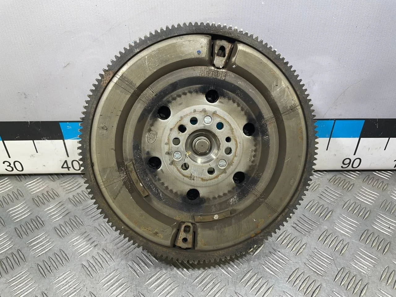 [Б/У] Маховик BMW F20 F30 F21 F31 [Код: 00537858 ]