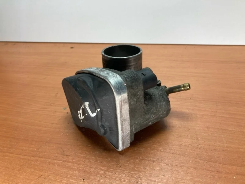 Дроссельная заслонка Volkswagen Golf 4 036133062L 1.4 BCA