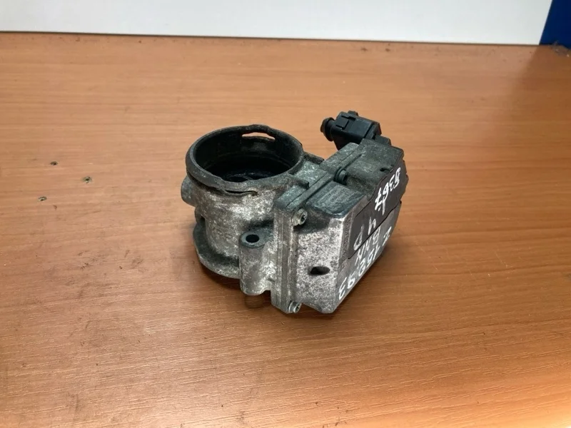 Дроссельная заслонка Skoda Fabia 2 2007-2015 045128063G 1.4 BNM