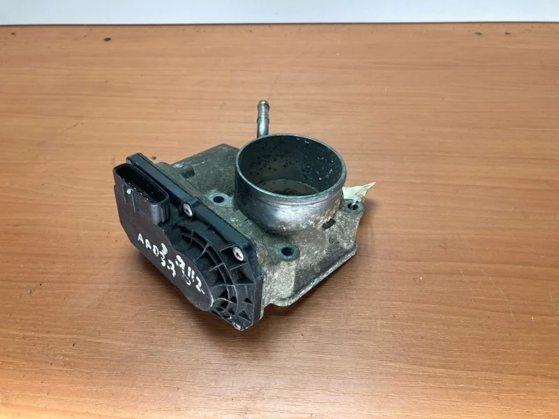 Дроссельная заслонка Toyota Avensis T250 2003-2008 220300D011 1.8 1ZZFE