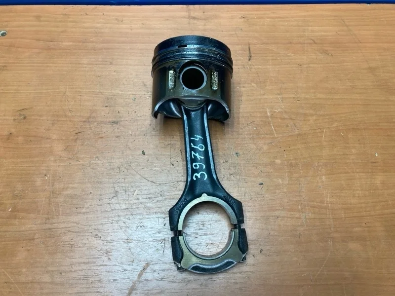 Поршень Mercedes Sprinter W906 2006-2019 A6460300117 2.2 OM646
