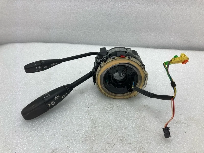Подрулевой переключатель Mercedes E W211 2002-2009 A1715402245